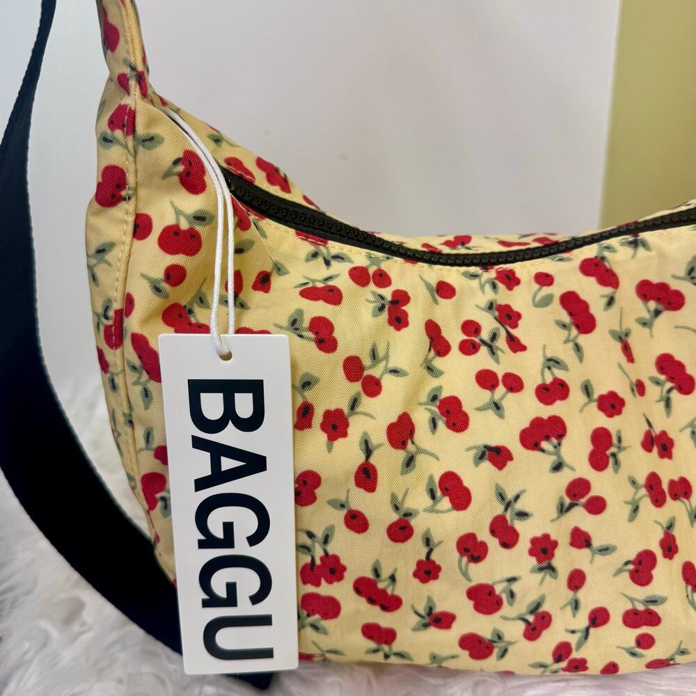 BAGGU Cherry Land Medium Nylon Crescent Bag Urban Outfitters Yellow Red NEW - Picture 3 of 10